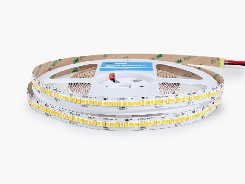 Изображение галлереи товара - Светодиодная лента LEDS POWER 2835 304/м (30Вт/м) 24В теплая, серия ПРО140 / 1