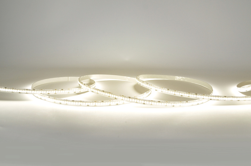 Изображение галлереи товара - Светодиодная лента LEDS POWER 2835 240/м (21Вт/м) 24В теплая / 3
