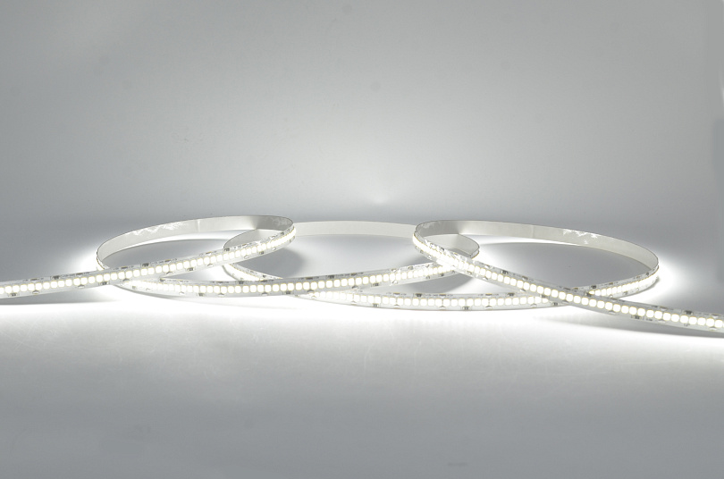 Изображение галлереи товара - Светодиодная лента LEDS POWER 2835 240/м (21Вт/м) 12В холодная / 3