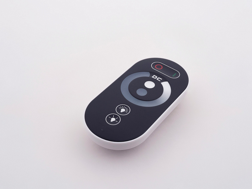 Изображение галлереи товара - Контроллер одноцветный T3 RF 30A сенсорный ПДУ / 3